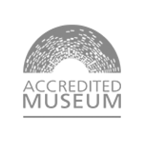 Accredited Museum icon in grey